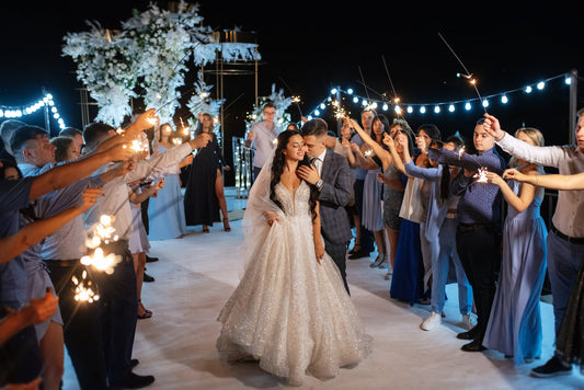 Make A Grand Entrance With Sparklers For Your Wedding