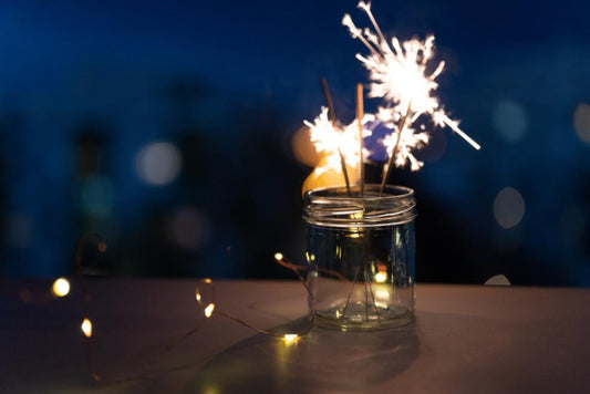 Sparkle in Style by Matching Wedding Sparkler Sizes to Your Venue