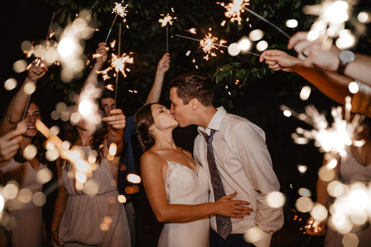 Add Sparkle to Your Wedding Dance with Spectacular Wedding Sparklers